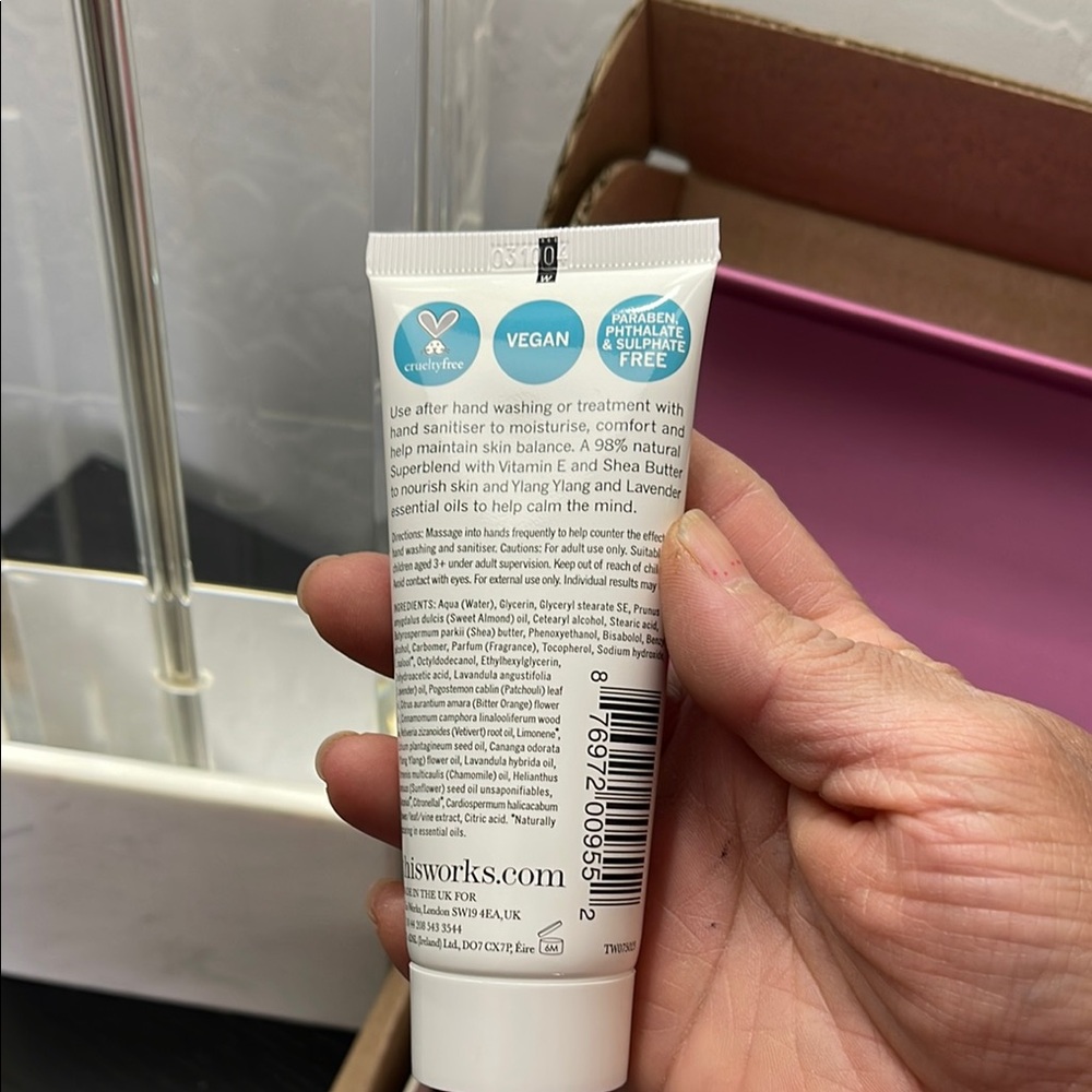 KORRES foaming cream cleanser 5.07oz - Picture 7 of 10